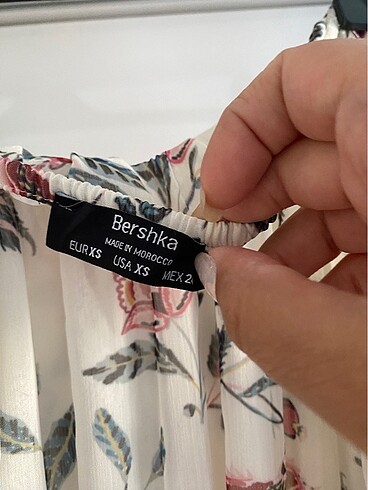 xs Beden çeşitli Renk Bershka Elbise