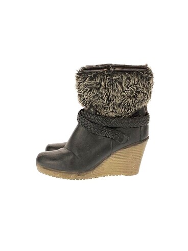 PreLoved Bot %70 İndirimli.
