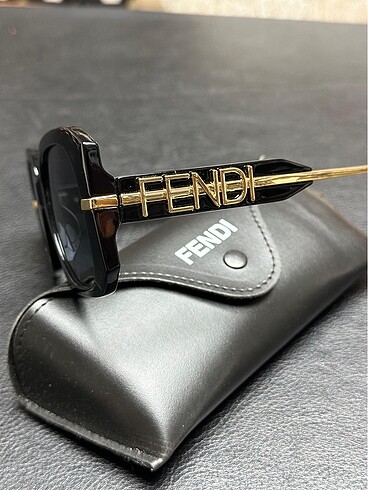 Fendi FENDİ GÜNEŞ GÖZLÜĞÜ
