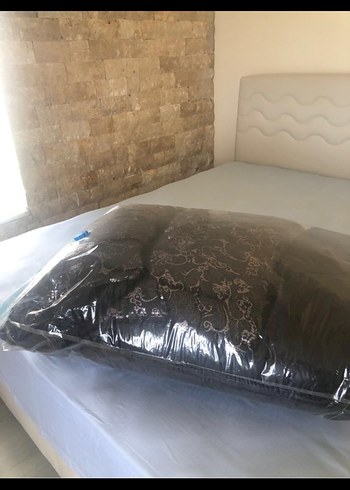 Siyah Yılan Desenli Yatak Örtüsü - Görsel 8