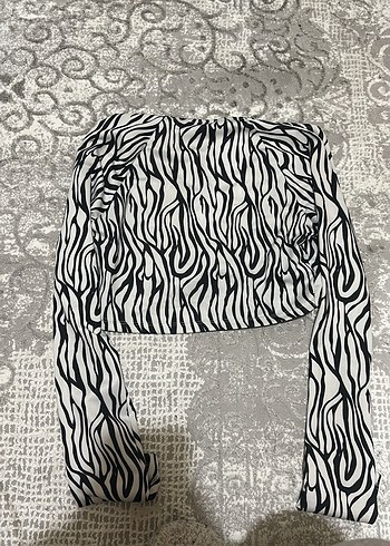Trendyol & Milla Zebra Desenli Uzun Kollu Bluz