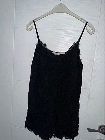 H&M Askılı bir üst