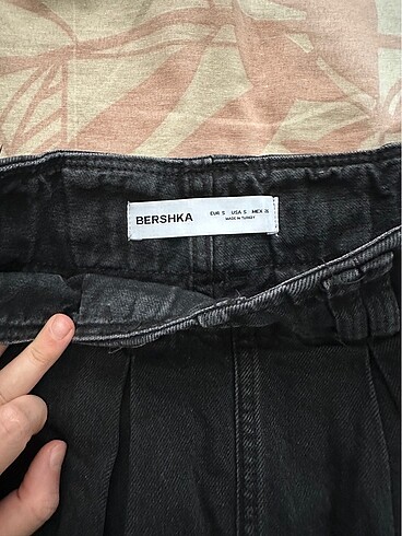 s Beden Orjinal bershka şortlu etek çok tatlı
