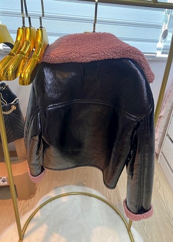 Bershka Pembe Kürklü Deri Kadın Ceket