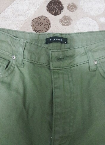 Trendyol 38 beden pantolon paçaları yırtmaçlı idi ben tersine di - Görsel 2