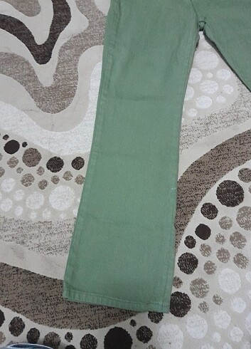 Trendyol 38 beden pantolon paçaları yırtmaçlı idi ben tersine di - Görsel 5