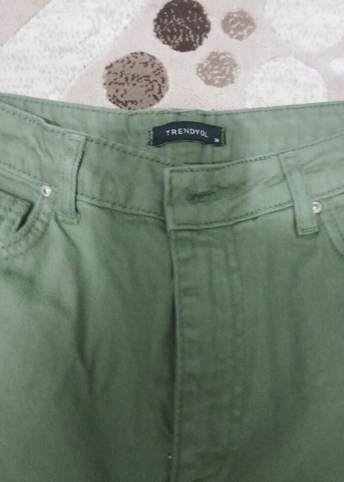 Trendyol 38 beden pantolon paçaları yırtmaçlı idi ben tersine di - Görsel 2
