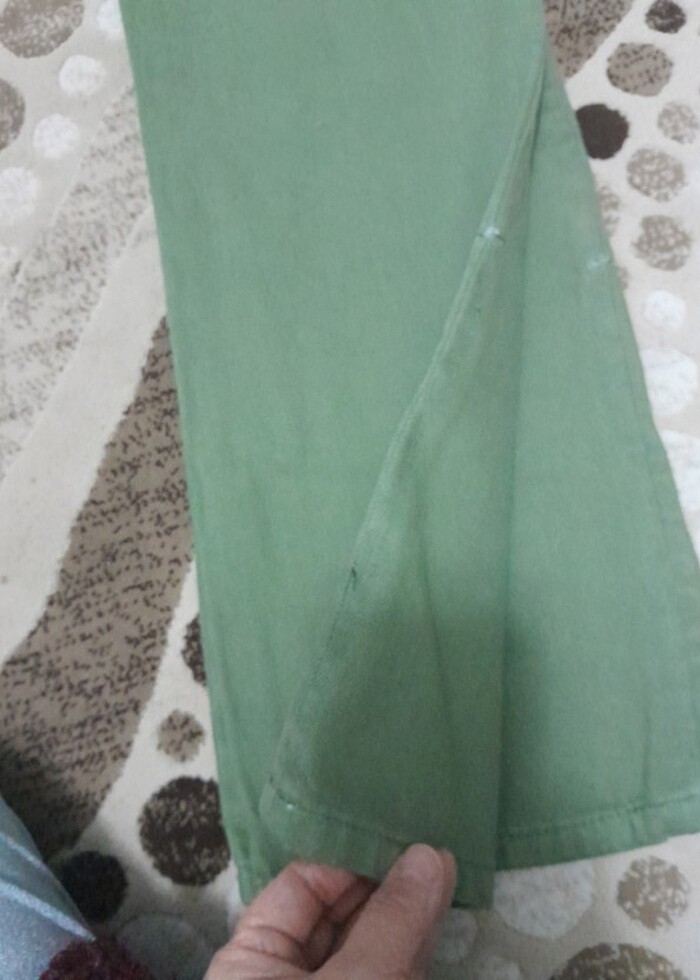 Trendyol 38 beden pantolon paçaları yırtmaçlı idi ben tersine di - Görsel 4