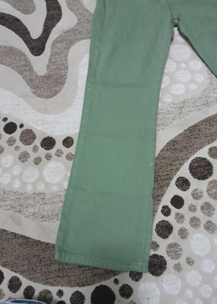 Trendyol 38 beden pantolon paçaları yırtmaçlı idi ben tersine di - Görsel 5