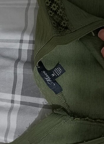 m Beden Mavi marka haki kısa kollu bluz