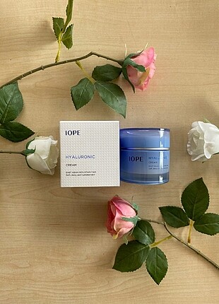 IOPE Hyarulonic Cream