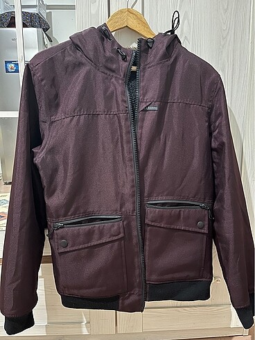 Bershka Son derece temiz içi yünlüdür