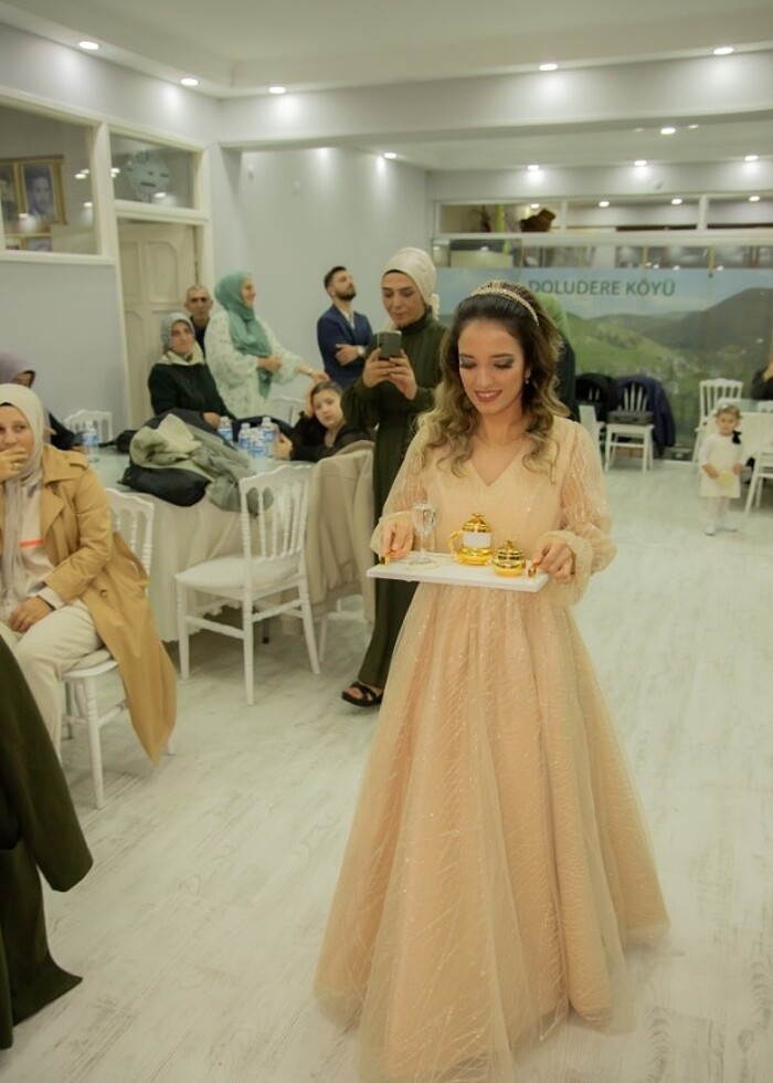 Nişan Elbisesi - Görsel 4