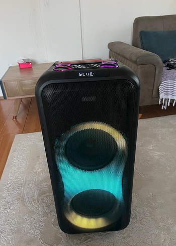 Kırmızı Tekerlekli Bluetooth Hoparlör ve Mikrofon - Görsel 3