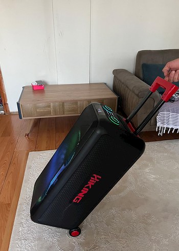 Kırmızı Tekerlekli Bluetooth Hoparlör ve Mikrofon - Görsel 2