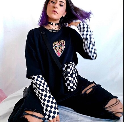 Gothic sweat