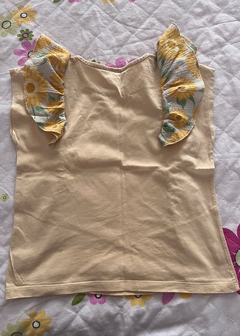 7 Yaş Beden sarı Renk Sarı Kız Çocuk Renkli Fırfırlı Tişört