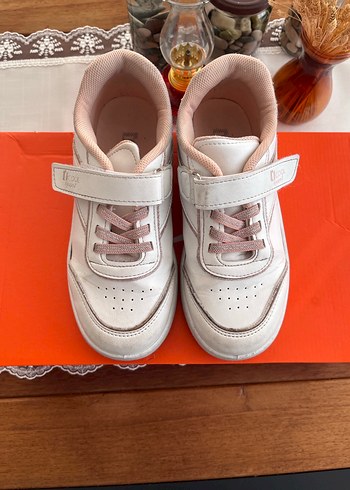 Kızlar için Pembe Cırt Cırtlı Spor Ayakkabı - Görsel 2