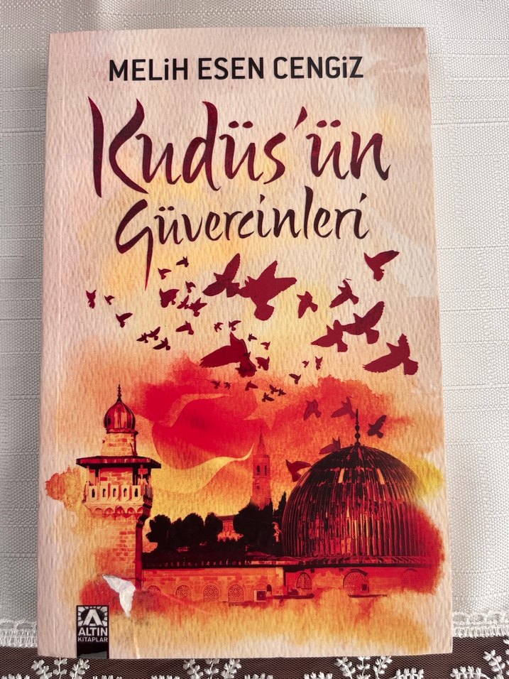 Üç Roman: Kudüs'ün Güvercinleri ve Diğerleri - Görsel 5