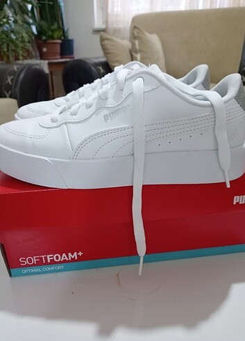 Puma Sneaker