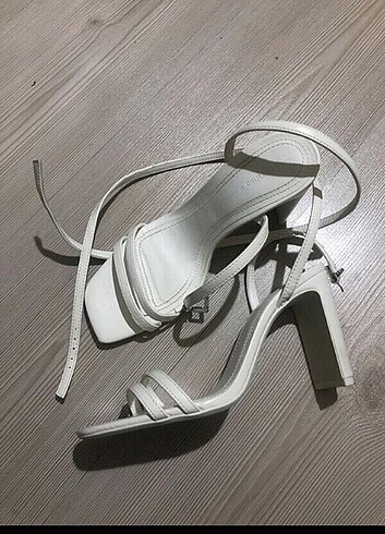36 Beden beyaz Renk Topuklu ayakkabı 