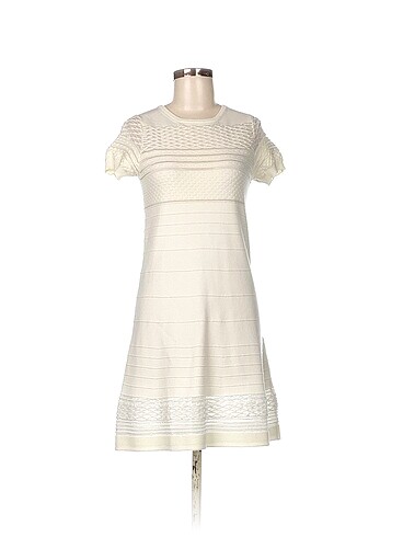 Twin-Set Kısa Elbise %70 İndirimli.