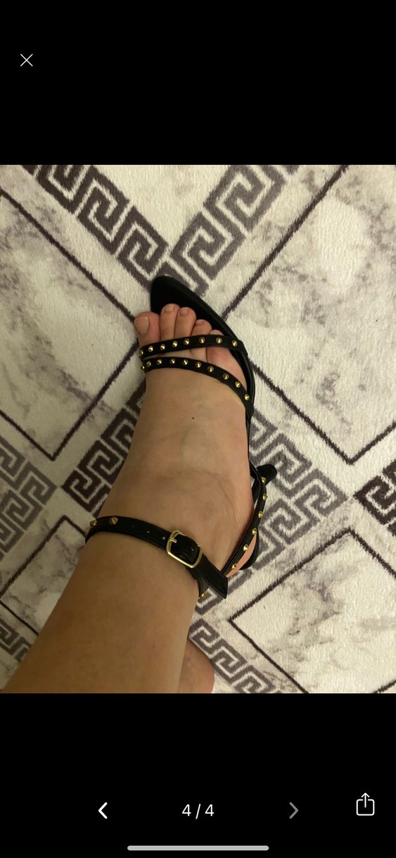 Siyah zımba detaylı topuklu ayakkabı - Görsel 2