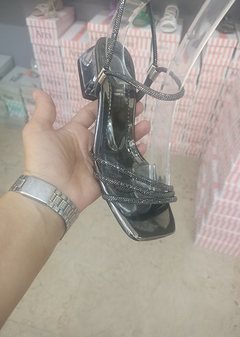 Diger Gri Yılan Desenli Stiletto Topuklu Kadın Ayakkabı
