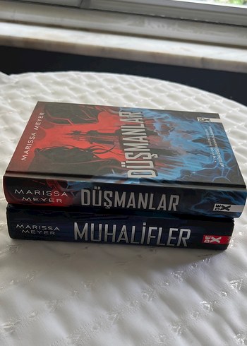 Düşmanlar ve Muhalifler Roman Seti