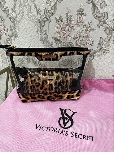 Victoria's secret makyaj çantası