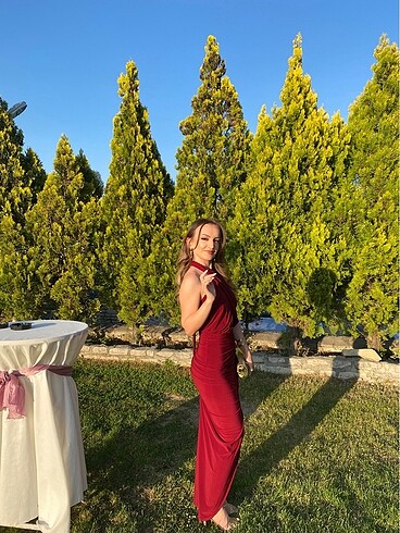 Diğer Bordo sırt dekolteli gece elbisesi
