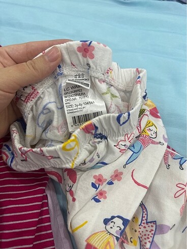 4 Yaş Beden çeşitli Renk 3 adet pijama altı