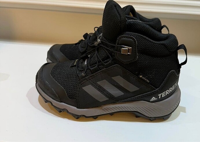 Adidas terrex bot