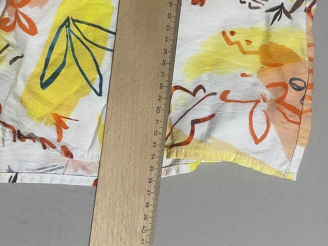 40 Beden beyaz Renk LCW çiçekli şort