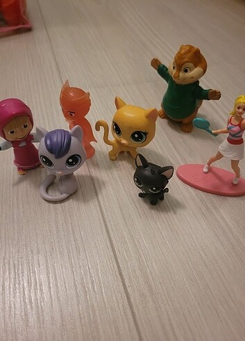 Minişler, maşa, kara kedi, barbie kucuk figür oyuncak