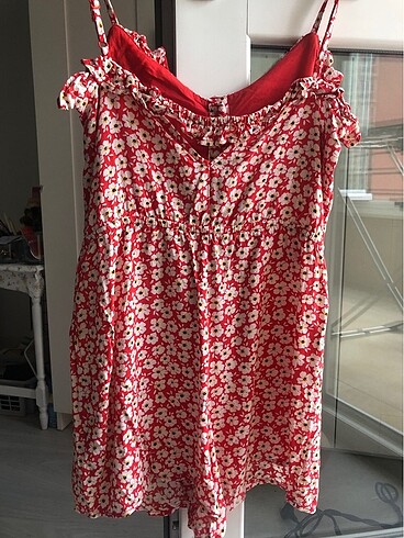 xs Beden Bershka mini çiçekli elbise