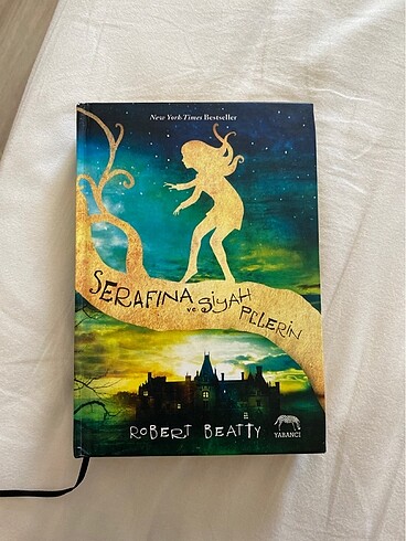 SERAFINA VE SİYAH PELERİN