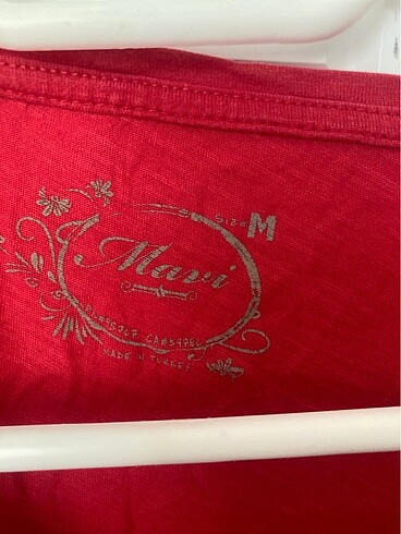 Mavi Jeans Mavi marka kırmızı üst
