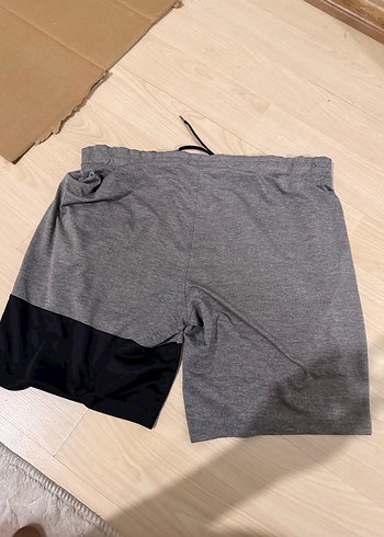 Gri Baskılı Elastik Bel Erkek Şort - Görsel 2