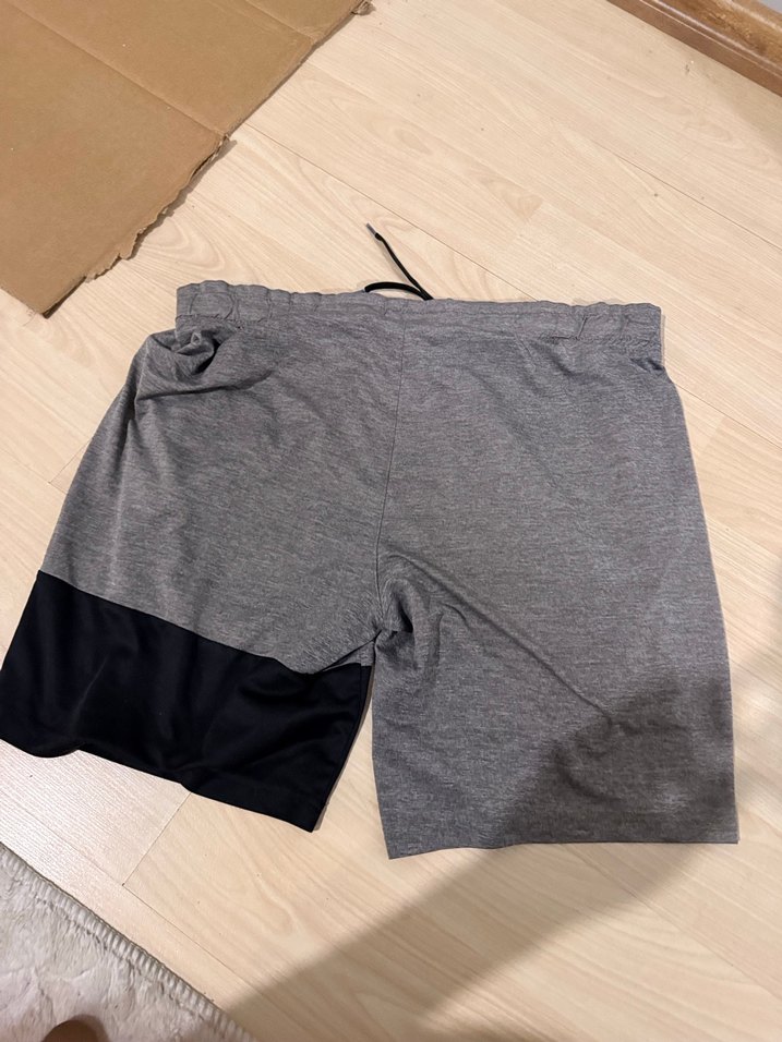 Gri Baskılı Elastik Bel Erkek Şort - Görsel 2