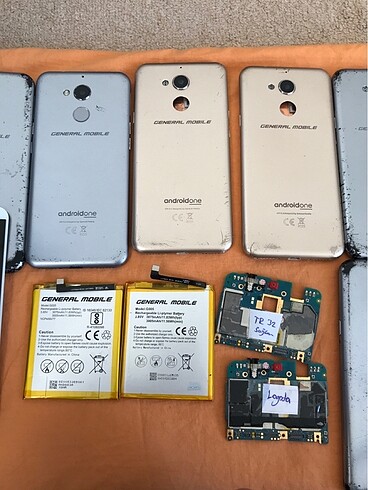 General Mobile GM 8
