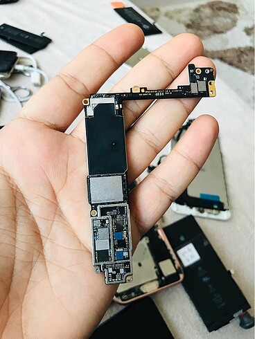 Beden iPhone 8 Plus Anakart