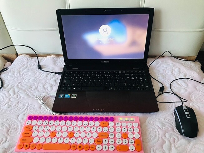 Laptop dizüstü