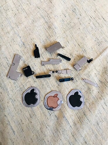 iPhone 7 Plus İç Metal