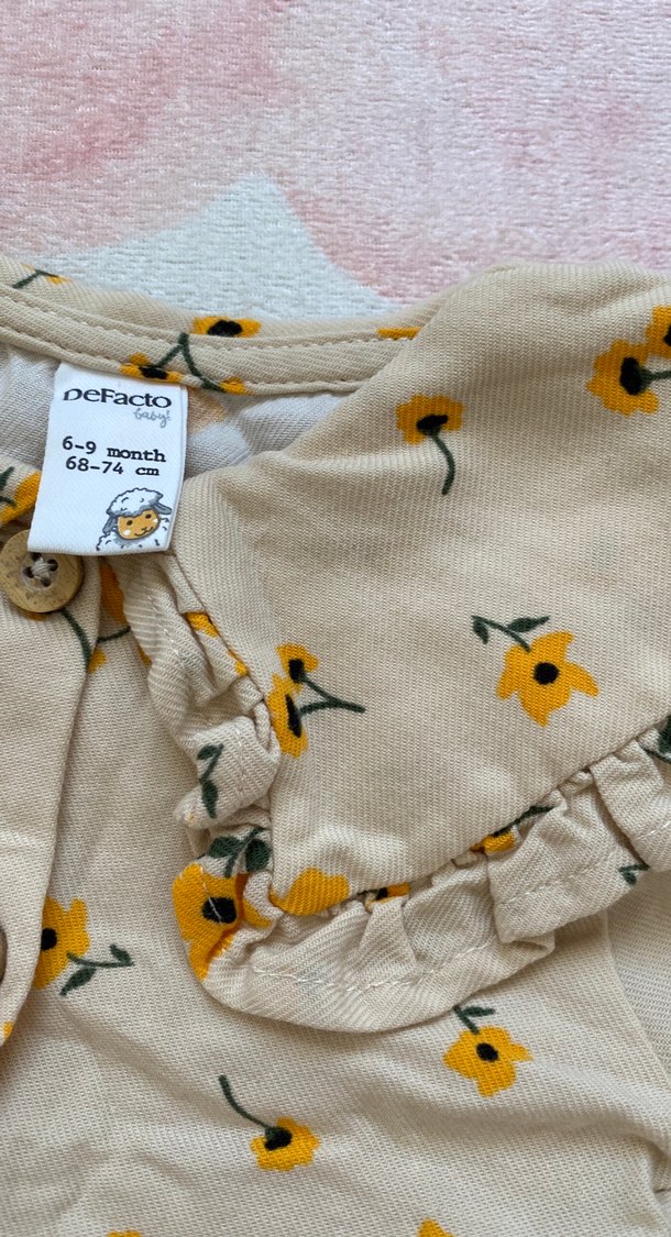 Çiçek Desenli Bej Uzun Kollu Kız Elbisesi - Görsel 2