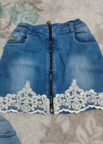 Kız Çocuk Dantelli Nakışlı Denim Etek