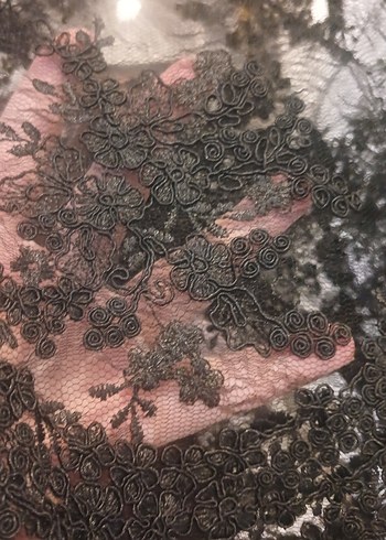 Dantel Detaylı Siyah Pelerin - Görsel 5