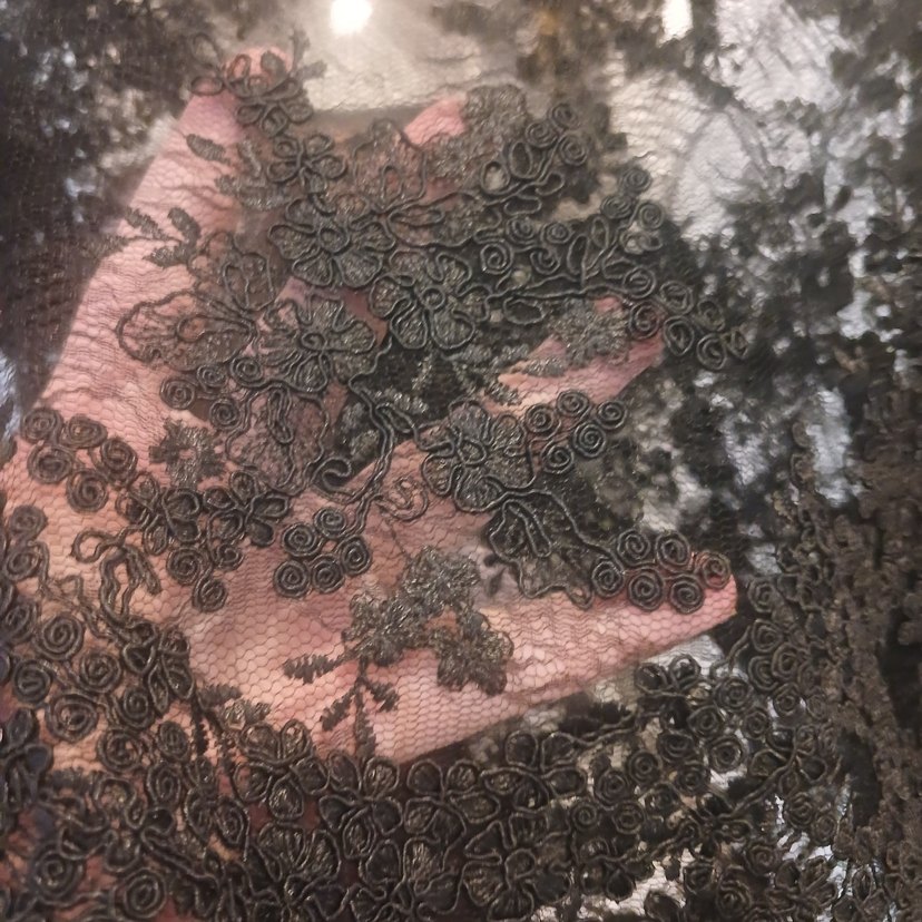 Dantel Detaylı Siyah Pelerin - Görsel 5