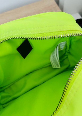 Bershika fosforlu çanta - Görsel 4