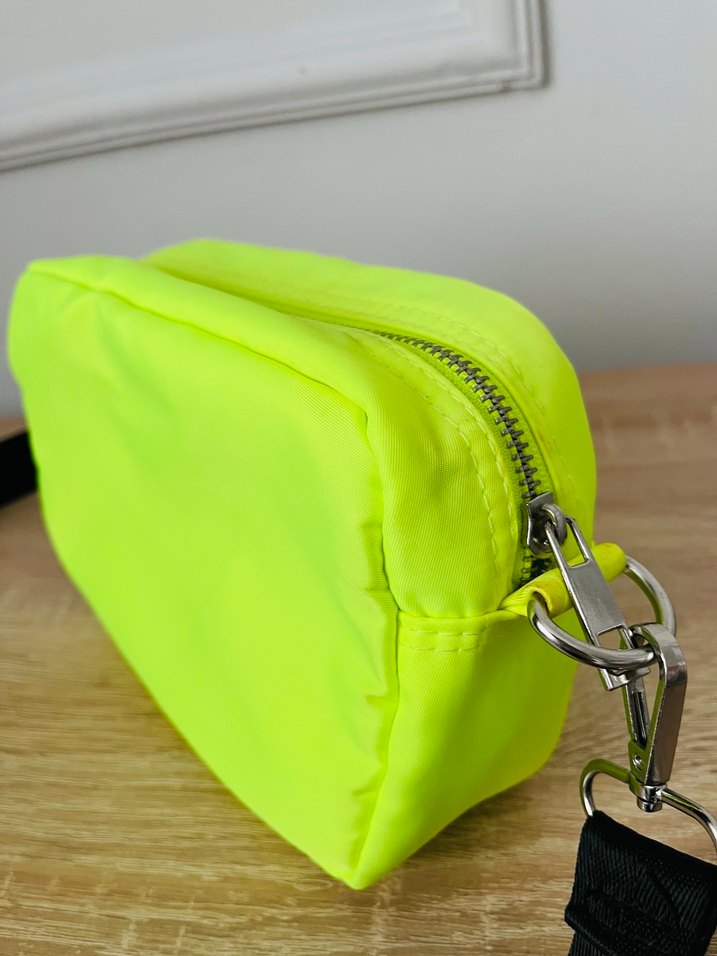 Bershika fosforlu çanta - Görsel 3